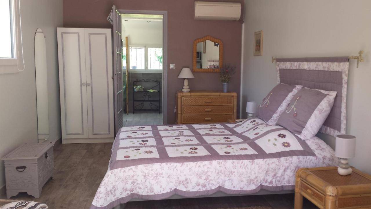 Le Jardin Des Selves Bed & Breakfast Draguignan Exterior photo
